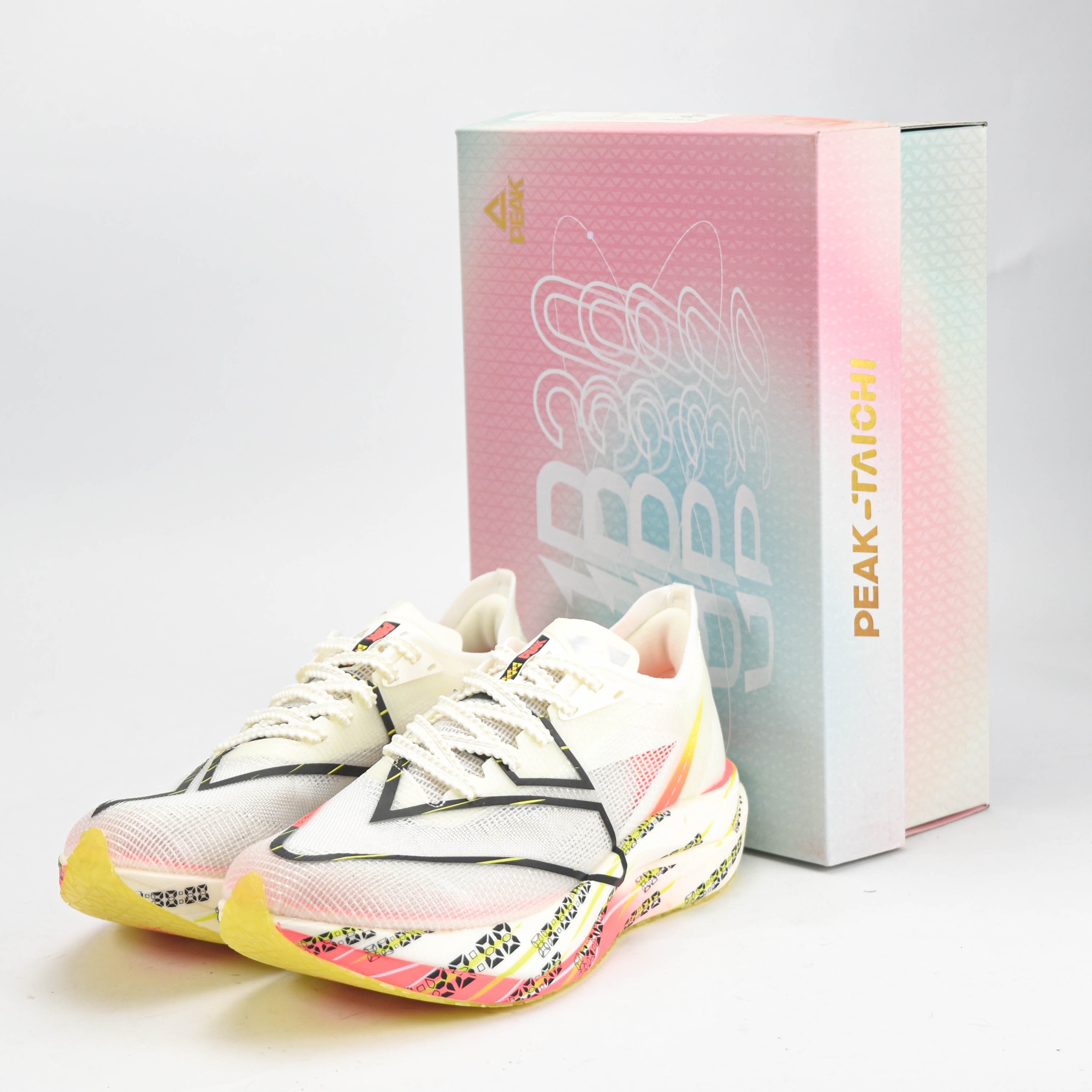 PEAK SHOES