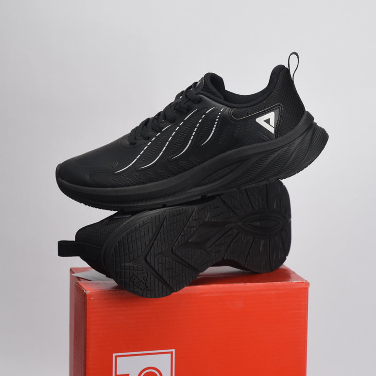 PEAK FOOTWEAR