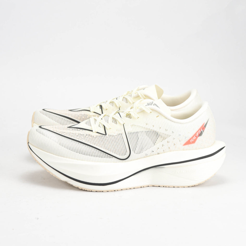 PEAK SHOES