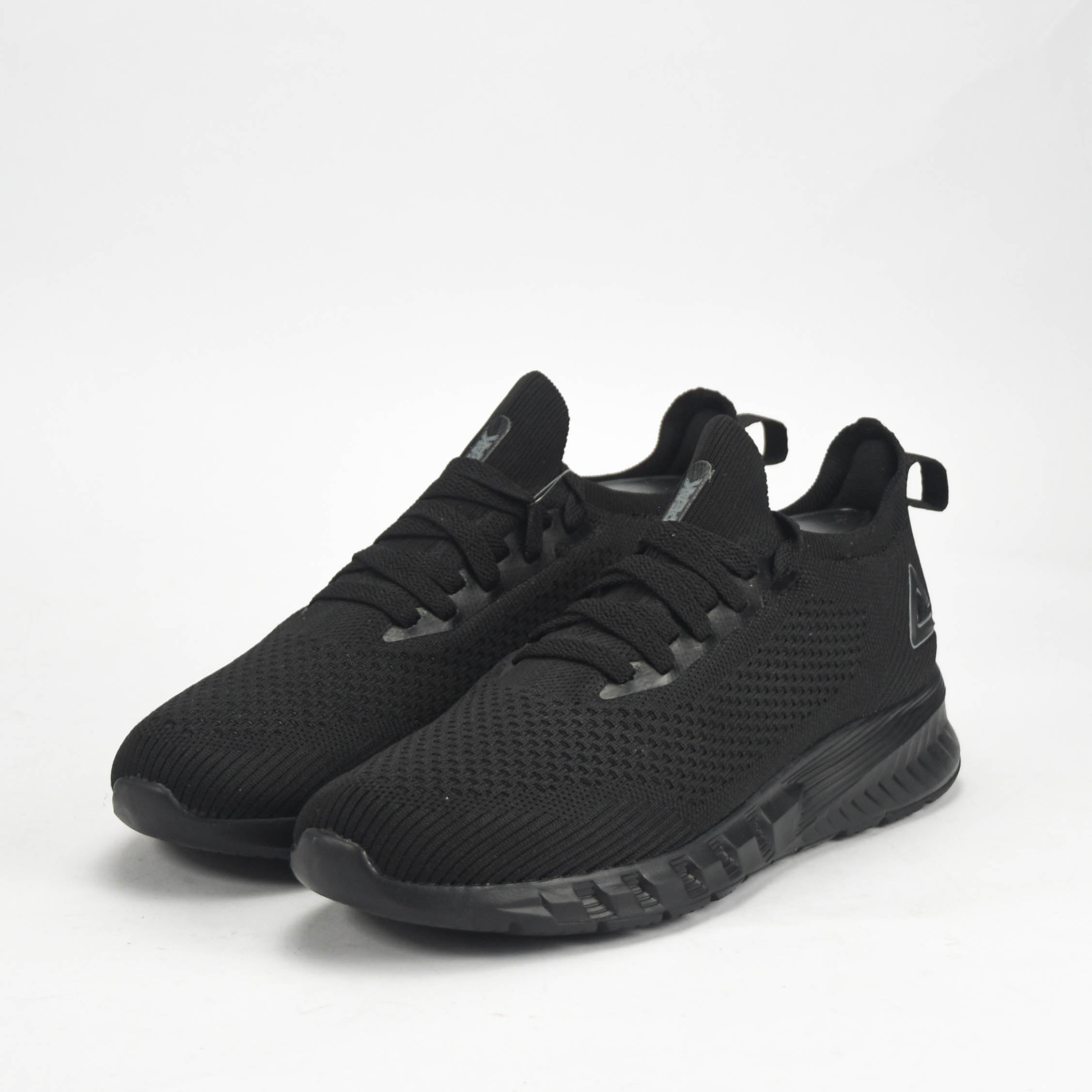 PEAK SHOES