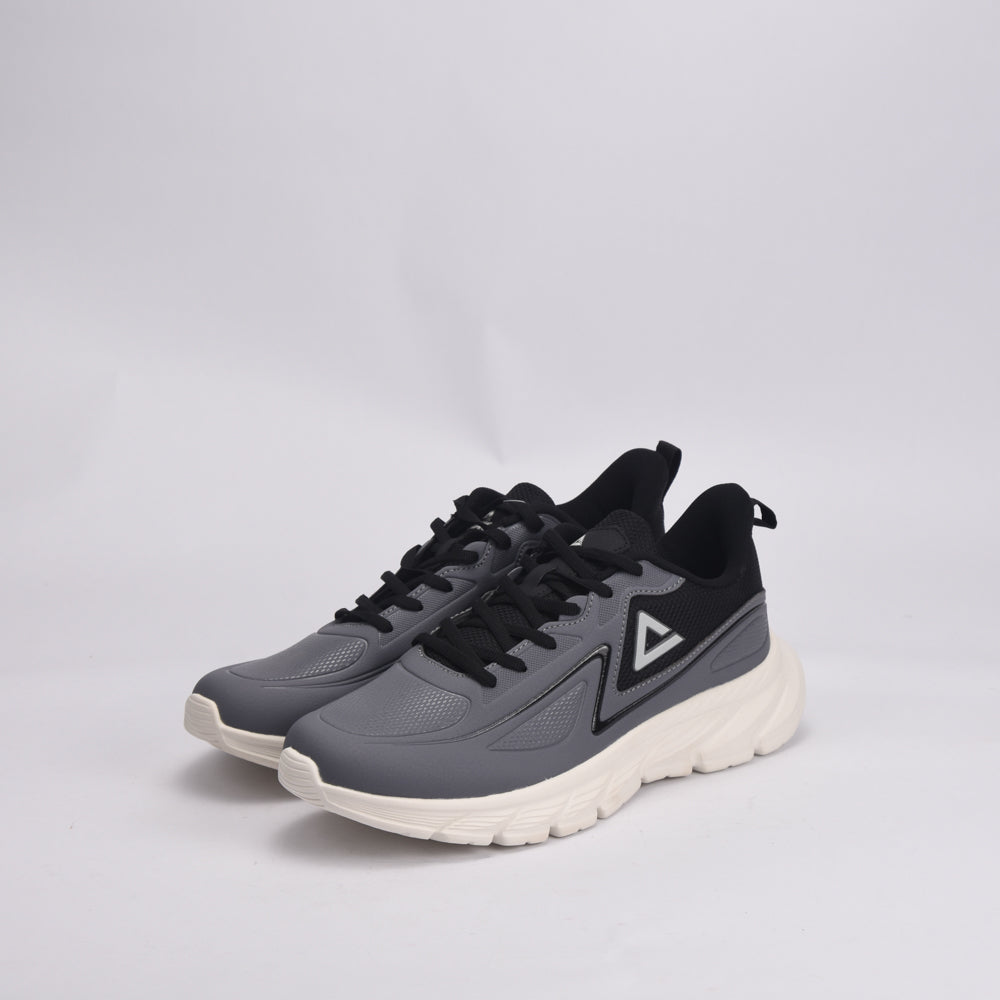 PEAK FOOTWEAR