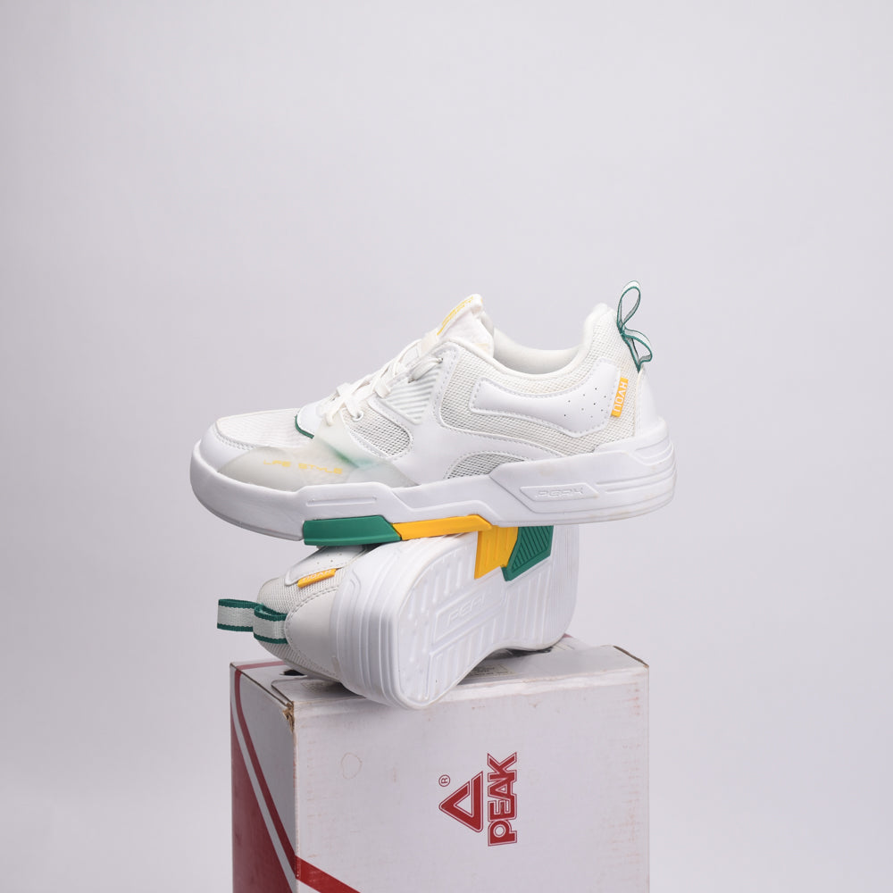 PEAK FOOTWEAR