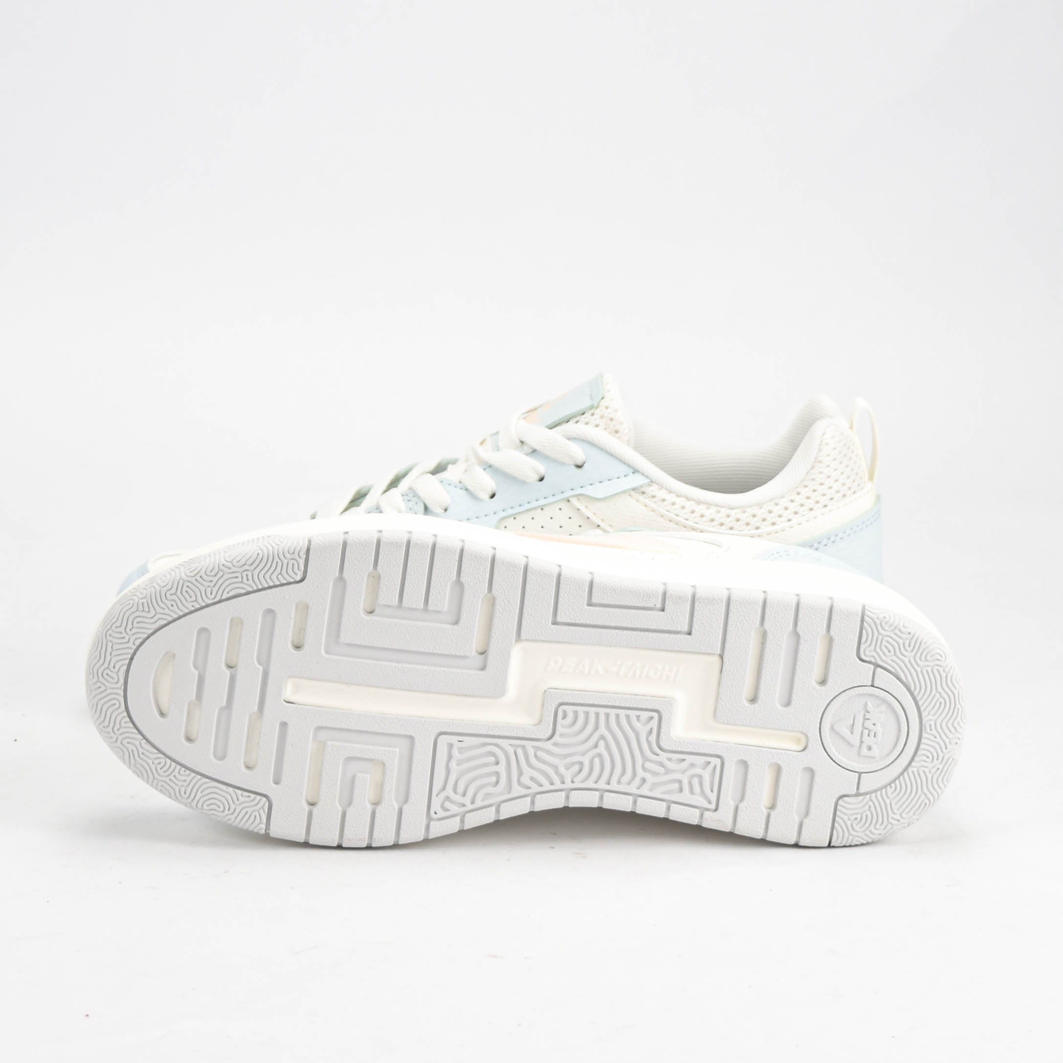 PEAK SHOES