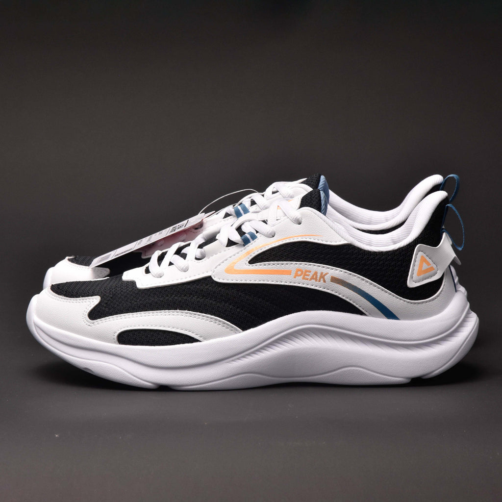 PEAK WALKING SHOES