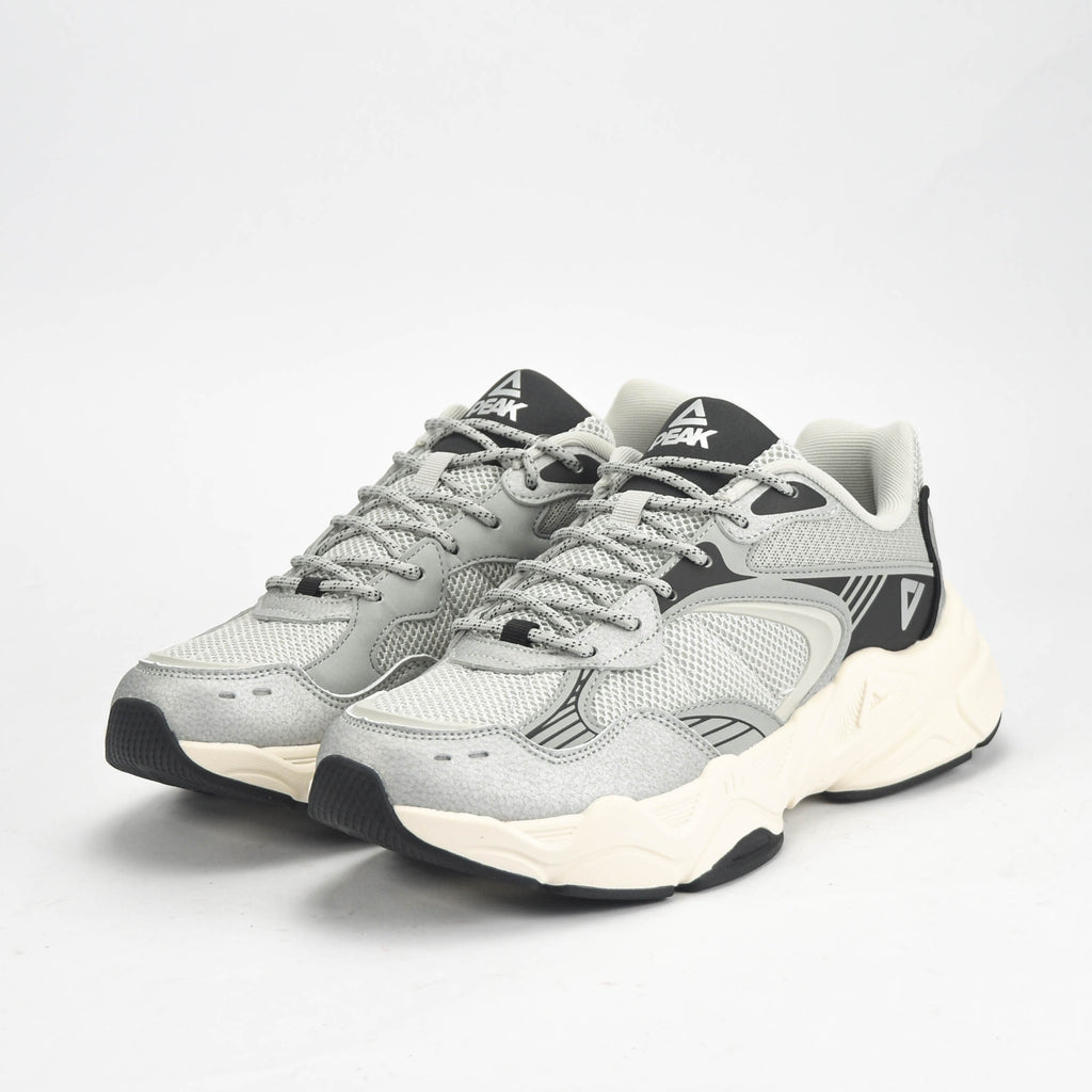 PEAK SHOES