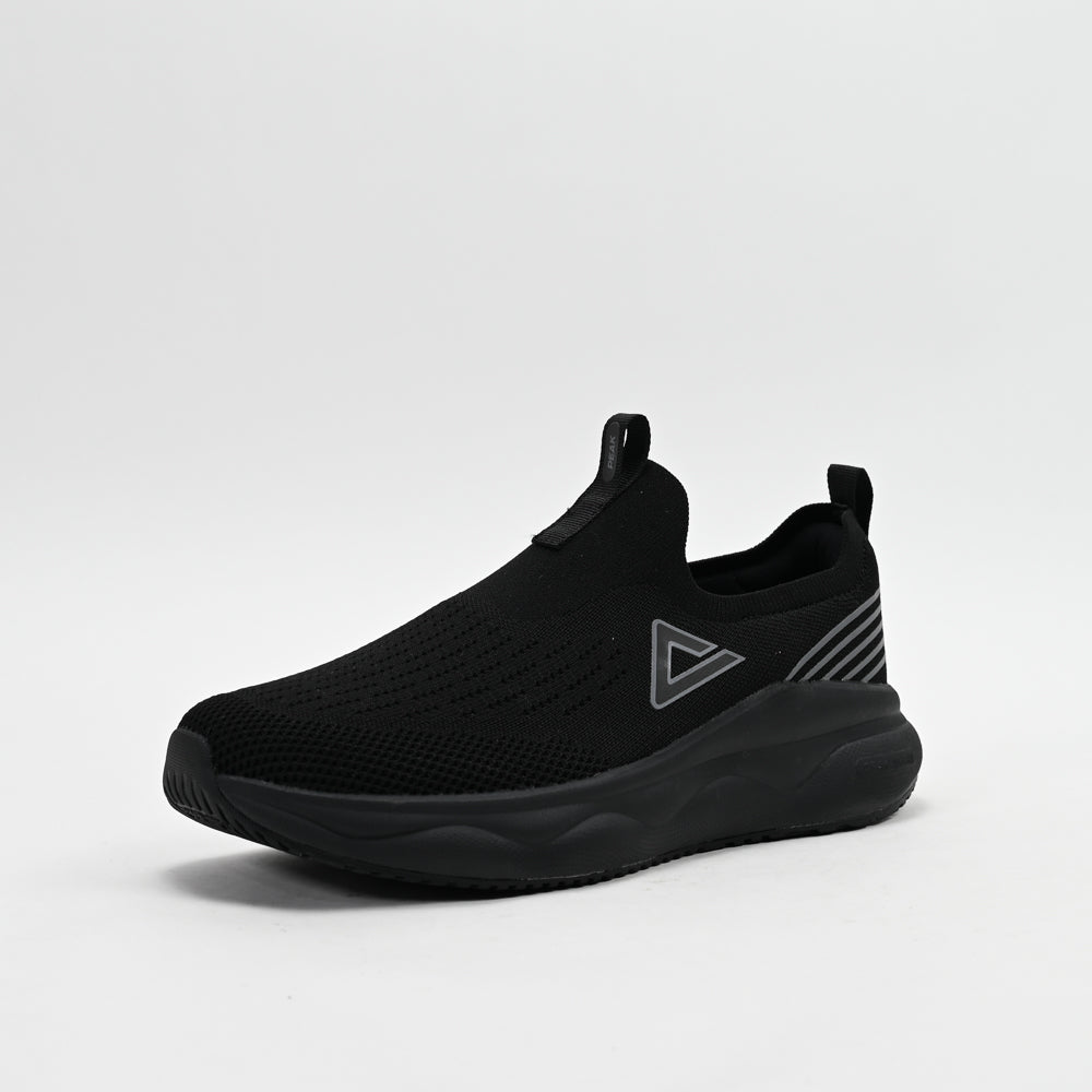 PEAK FOOTWEAR