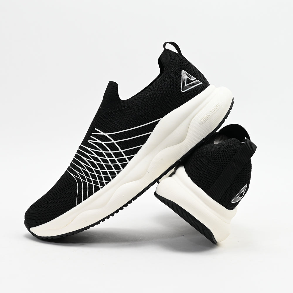PEAK FOOTWEAR