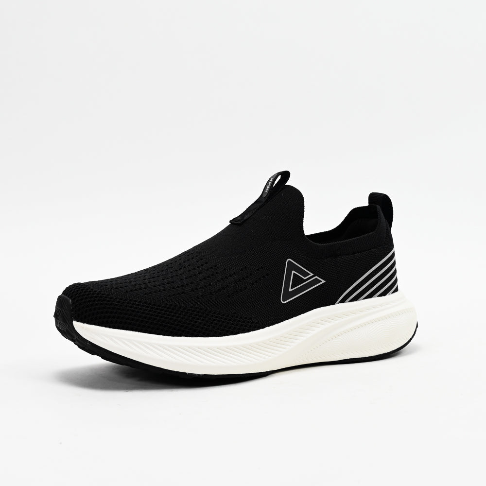 PEAK FOOTWEAR