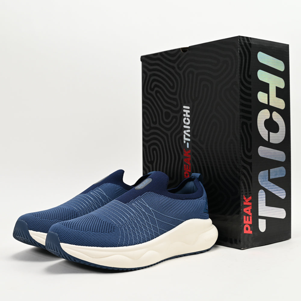 PEAK FOOTWEAR