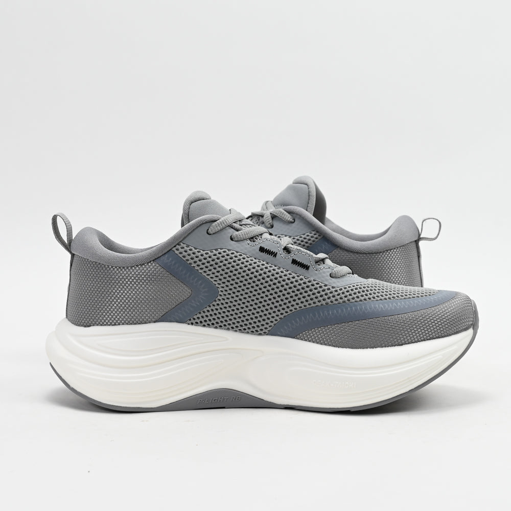 PEAK FOOTWEAR