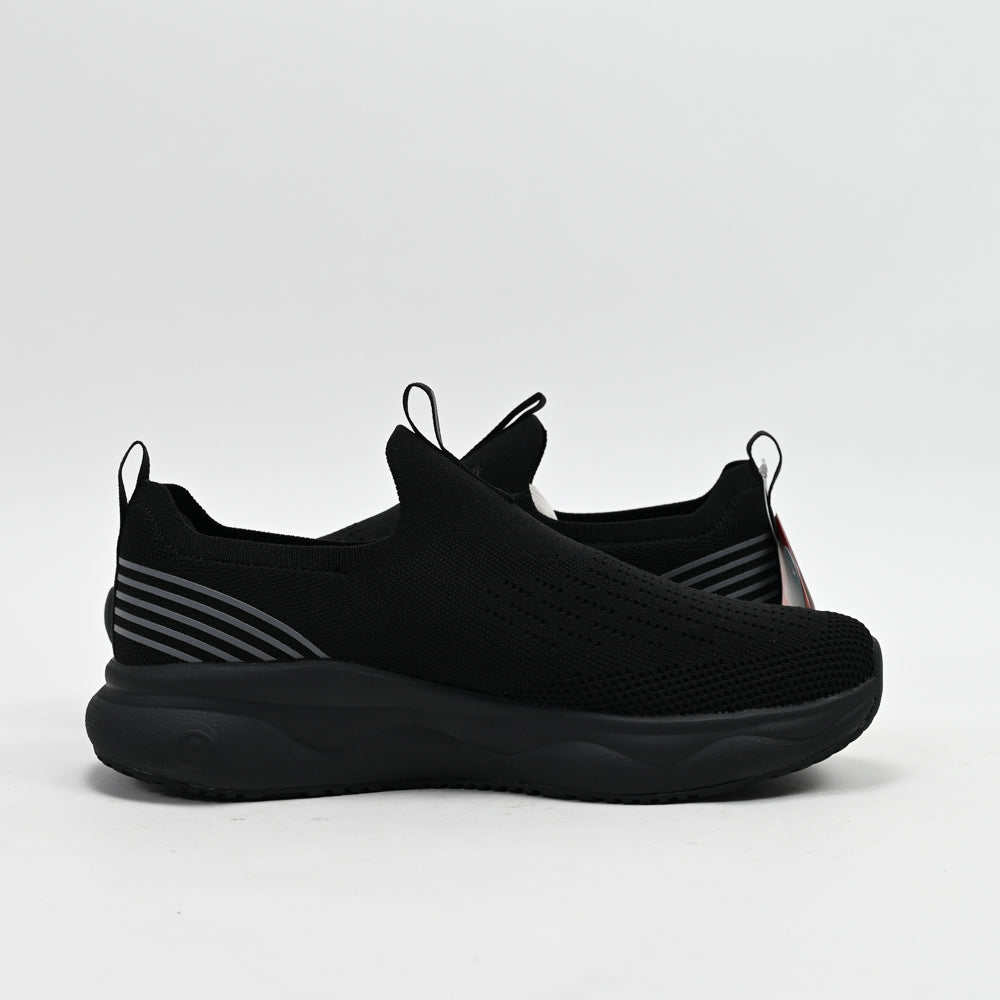 PEAK FOOTWEAR