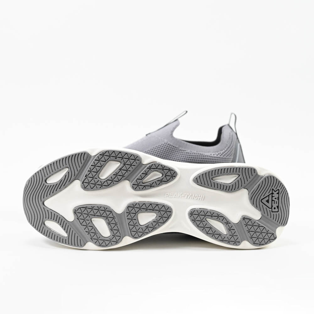PEAK SHOES
