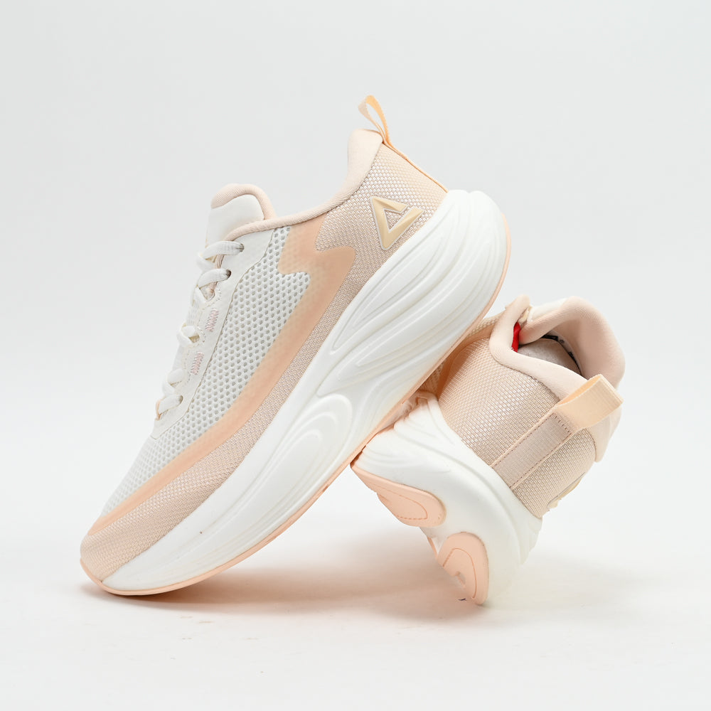 PEAK FOOTWEAR