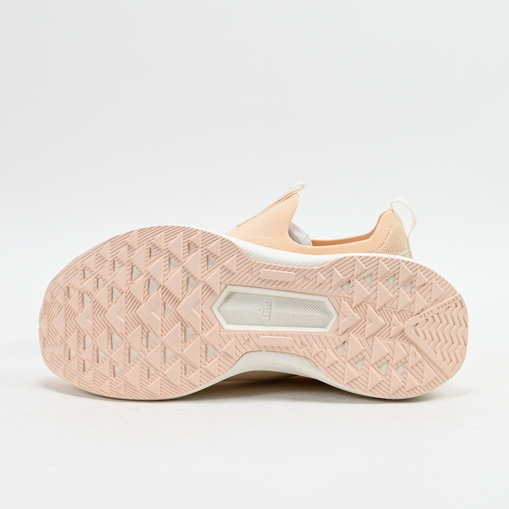 PEAK FOOTWEAR