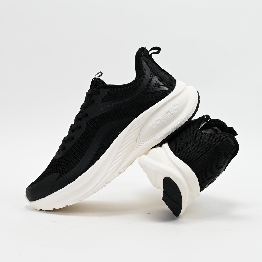 PEAK FOOTWEAR